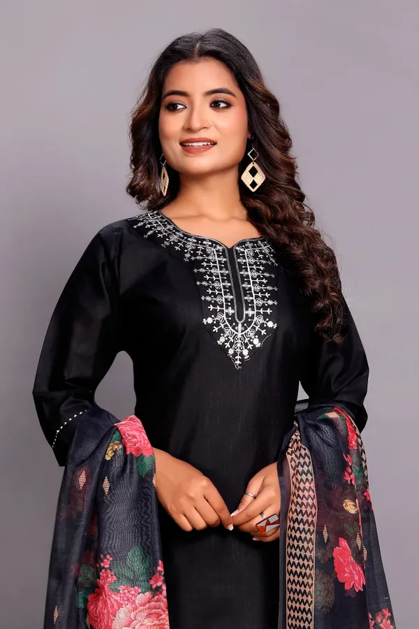 Black_Embroidered_Traditional_Kurta_Set_with_Soft_Floral_Dupatta_for_Girls_and_Women