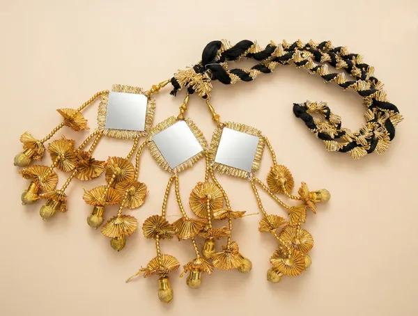 Viral_Golden Bridal_Paranda_With_Square_Mirror_Mini