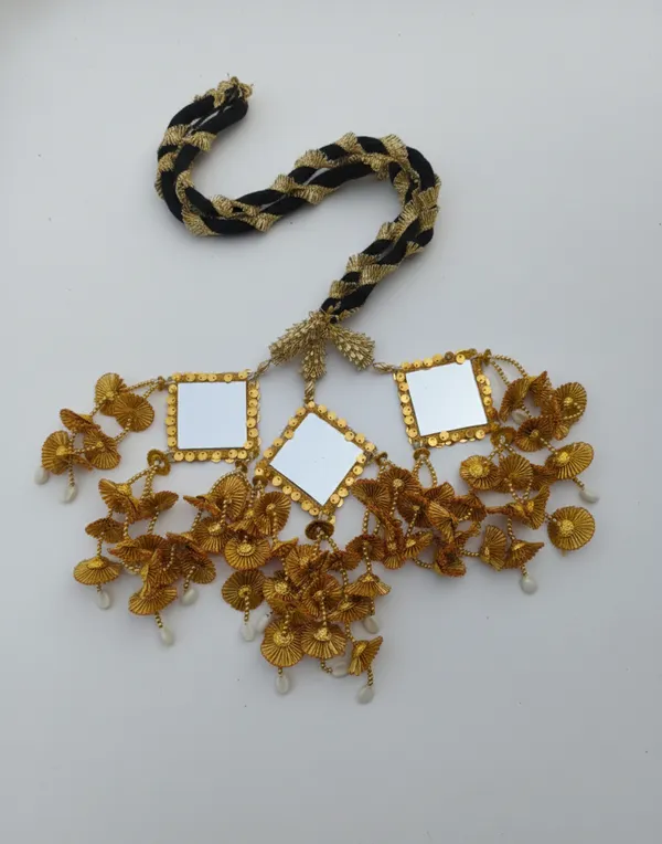 Viral_Golden_Bridal_Heavy_Paranda_With_Square_Mirror,_Cowery_&_Gota_Work_For_Women