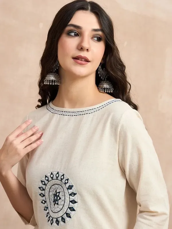Elegant_Ivory_Cotton_Flex_Kurta_Set