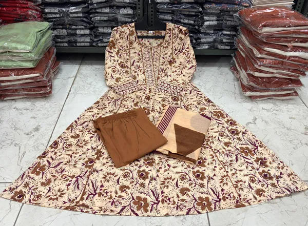 Dreamy_Flared_Anarkali_Set