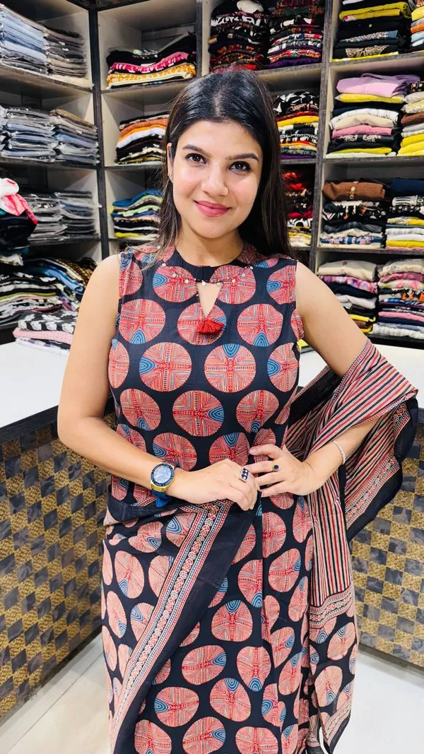 Pure_Heavy_Cotton_Kurti_Pant_Dupatta_Set