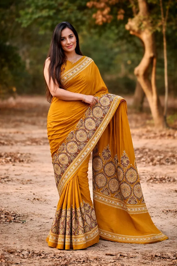 Mustard_Yellow_Modal_Silk_&_Natural_Gajji_Silk_Saree_with_Unstitched_Blouse_Piece_|5.5_mt