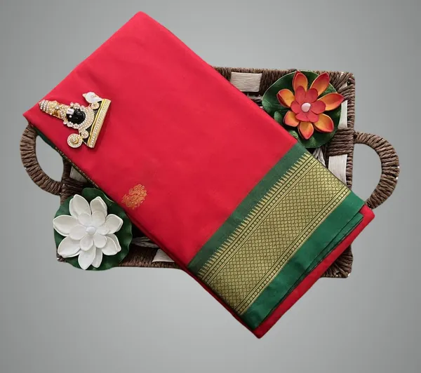 Red_Silk_Cotton_Saree_For_Women