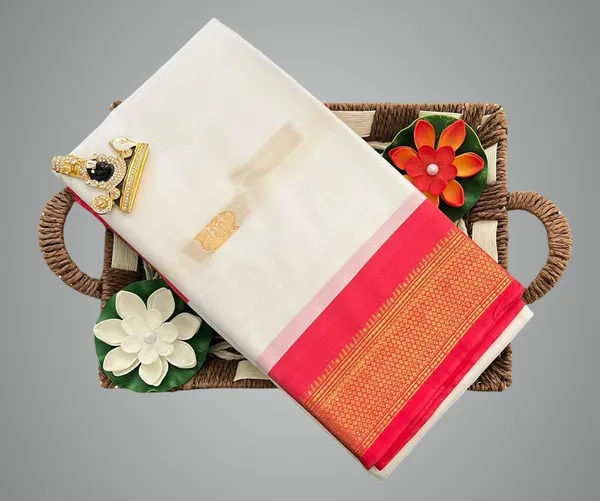 White_Silk_Cotton_Saree_For_Women