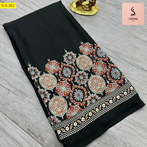 Black_Modal_Silk_&_Natural_Gajji_Silk_Saree_with_Unstitched_Blouse_Piece_|5.5_mt