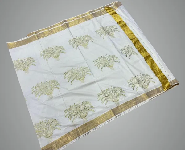 White_Golden_Tissue_Saree_For_Women