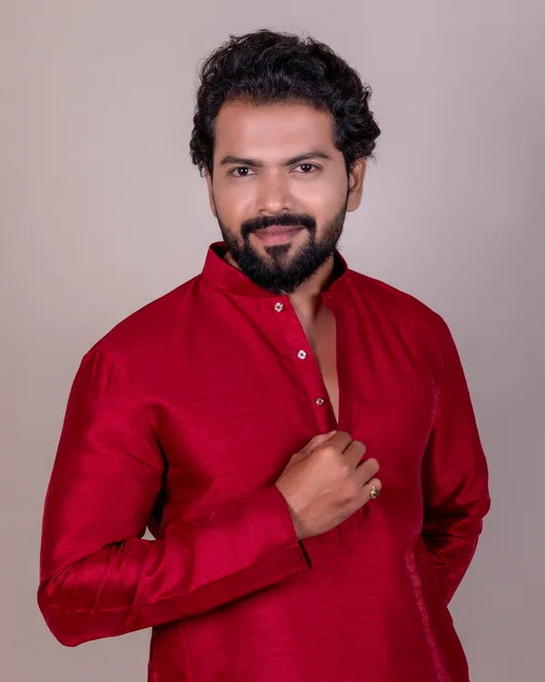 Maroon_Premium_&_Elegant_Kurta_Set_For_Men