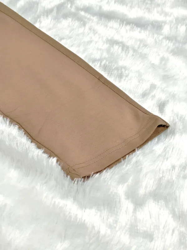 Brown_Solid_Premium_&_Elegant_Quality_&_Lycra_Trackpants_For_Men
