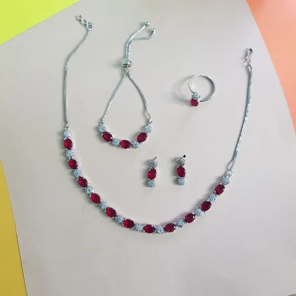 Red_Elegant_Design_Necklace_Set_For_Women