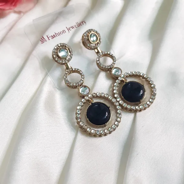 Black_Elegant_Design_Stones_Earrings_For_Women