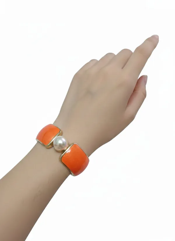 Imitaion_Pearl_Enamel_Orange_Bracelet