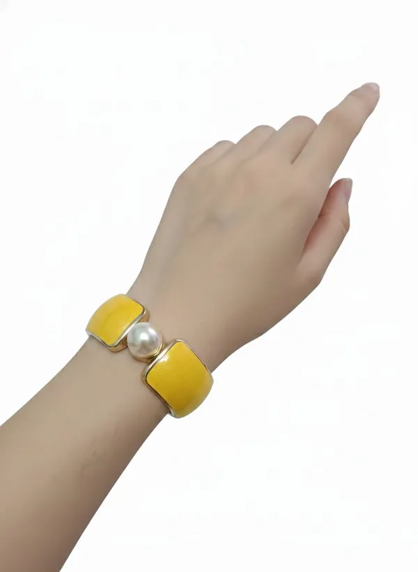 Imitation_Pearl_Enamel_Yellow_Bracelet