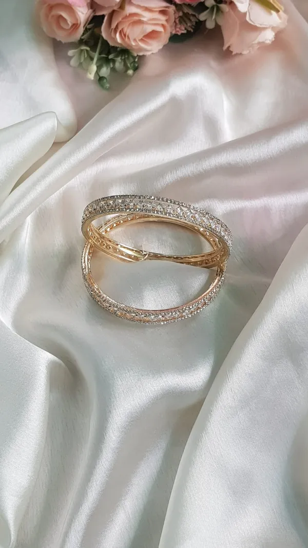 Ad_Golden_Royal_Bangles
