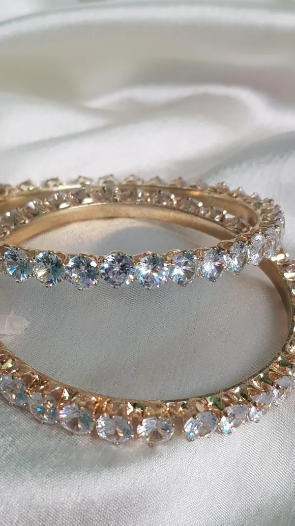 Ad_Golden_Royal_Bangles