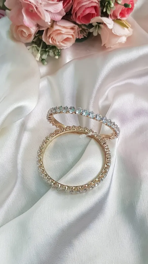 Ad_Golden_Royal_Bangles