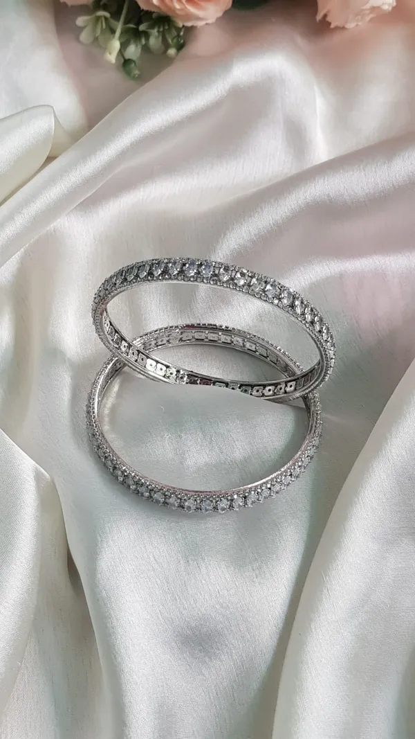 Silver_Ad_Royal_Bangles