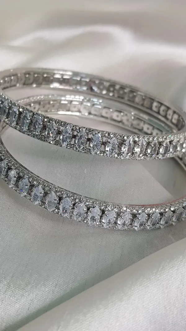 Silver_Ad_Royal_Bangles
