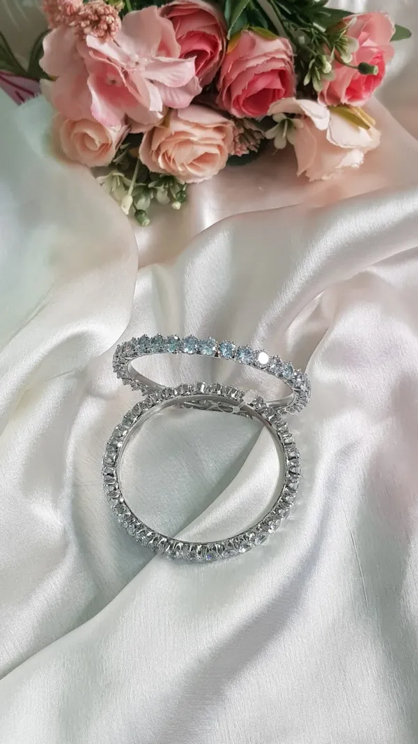 Ad_Silver_Royal_Sones_Bangles