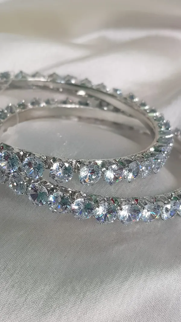 Ad_Silver_Royal_Sones_Bangles