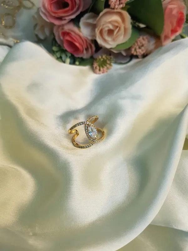 Gold_Plated_Elegant_Design_Zirconia_Ring_For_Women