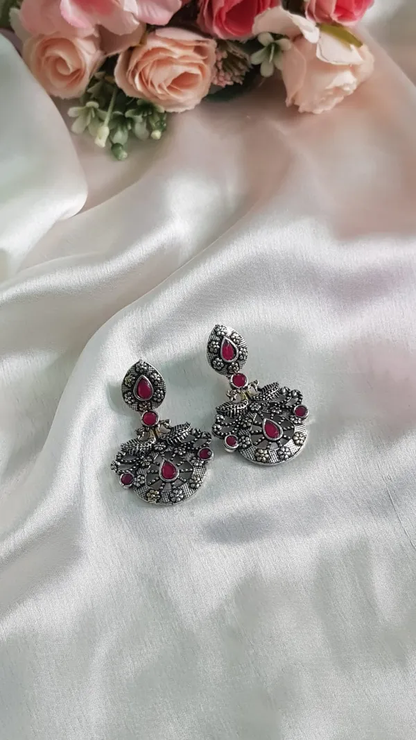 Oxidised_Red_Stone_Earing