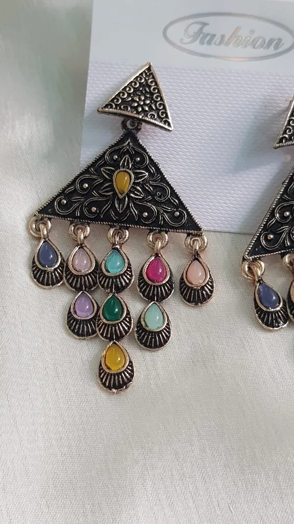 Oxidised_Multi_Triangle_Earing