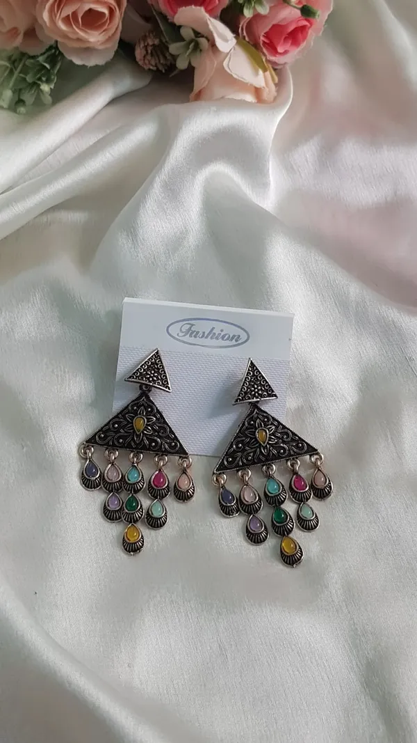 Oxidised_Multi_Triangle_Earing