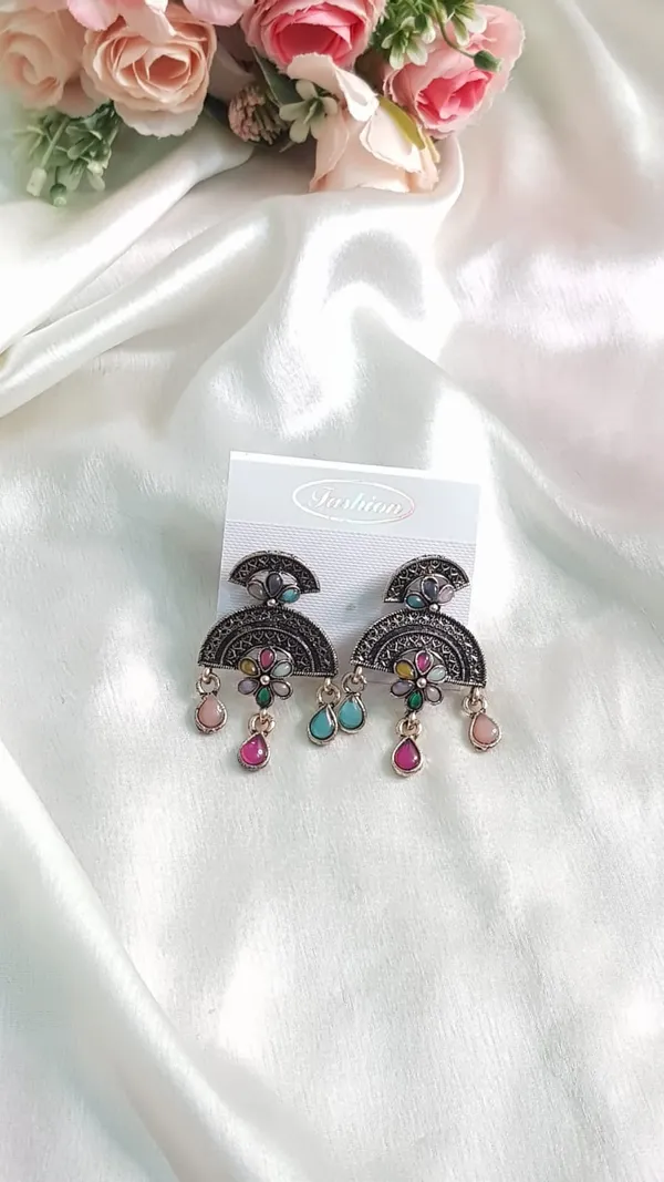 Oxidised_Semi_Round_Multi_Earing