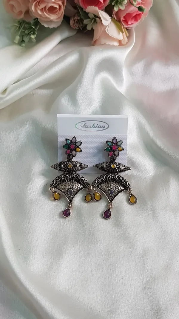 Oxidised_Multi_Floral_Earing