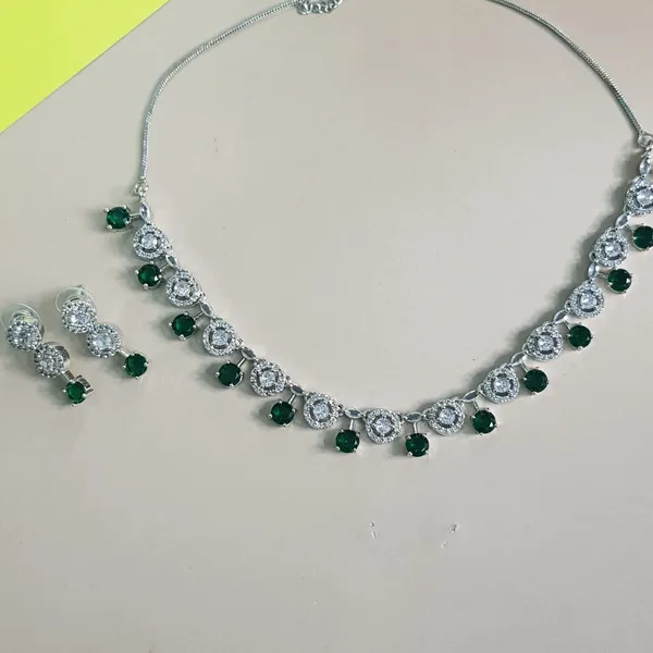 Green_Elegant_Design_AD_Necklace_Set_For_Women