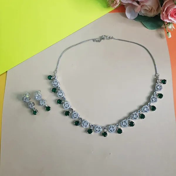 Green_Elegant_Design_AD_Necklace_Set_For_Women