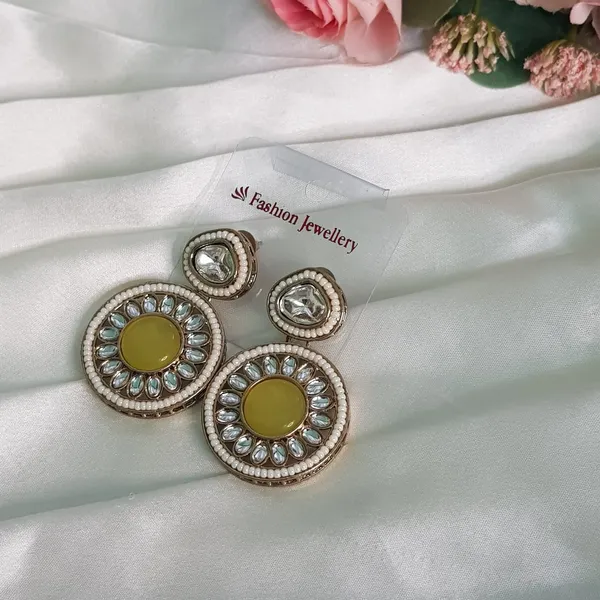 Yellow_Elegant_Design_Monalisa_Stone_Earrings_For_Women