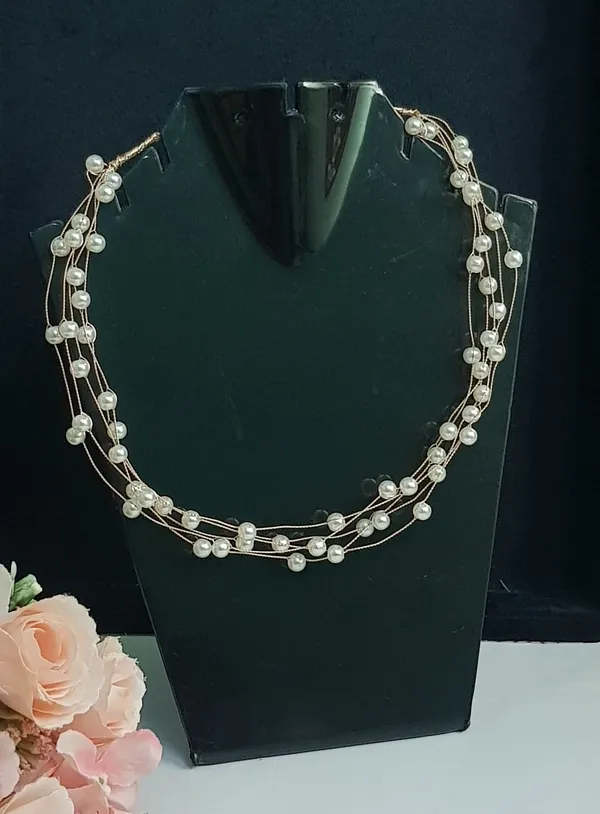 Layered_Pearl_Necklace
