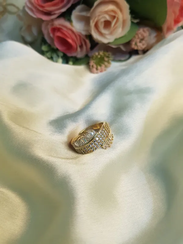 Gold_Plated_Elegant_Design_Ring_For_Women