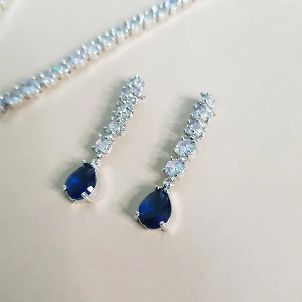Blue_Elegant_Design_Stone_AD_Necklace_Set_For_Women