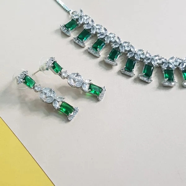 Green_Elegant_Design_Cubic_Stones_AD_Necklace_Set_For_Women