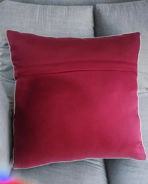 Purple_Premium_Silk_Cushion_Covers_Modern_3D_Design_Stylish_Decorative_Throw_Pillowcases_For_Sofa,_Bedroom,_And_Living_Room_(Pack_Of_5)