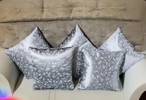 Pack_Of_5_Metallic_Silver_Grey_Cushion_Covers_Set_With_Zip_Closure_-_Decorative_Sofa_&_Bed_Pillow_Covers_-,_Soft_&_Durable_Fabric_-_Ideal_For_Home_Decor,_Living_Room,_Bedroom