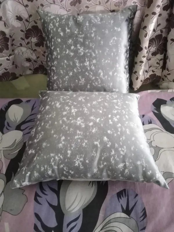 Pack_Of_2_Metallic_Silver_Grey_Cushion_Cover/Pillowcase/Throw_Pillow_Cover,_Latest_Stylish_Modern_Decorative_Metallic_Silver_Premium_Silk