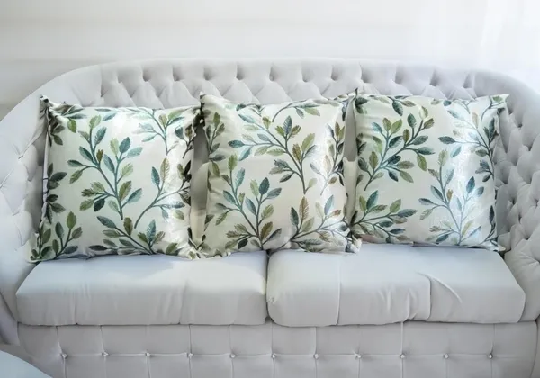 Green_Large_Decorative_Throw_Pillow_Cover_For_Sofa,_Bed,_And_Living_Room_|_Reversible_With_Zip_Closure_|_Heavy_Knitting_Print_3D_Flower_Cushion_Cover