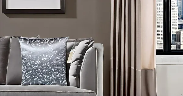 Metallic_Grey_Decorative_Cushion_Covers,_Metallic,_3D_Print_Heavy_Knit,_With_Zip_Closure_(pack_of_2)