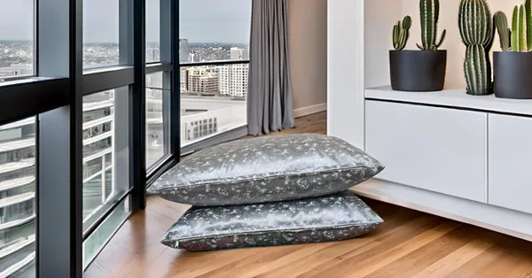 Pack_Of_2_Metallic_Grey_Decorative_Cushion_Covers,_Metallic,_3D_Print_Heavy_Knit,_With_Zip_Closure