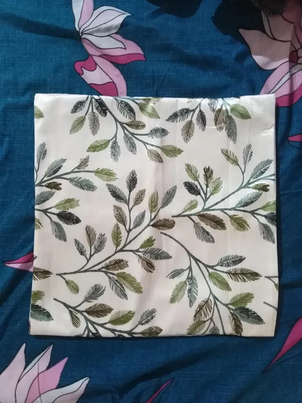 Green_Luxury_Decorative_Leaf_Cushion_Cover_|_Latest_Trending_Soft_Fabric_With_Hidden_Zipper_|_Modern_Sofa,_Bed_&_Living_Room_Throw_Pillow_Covers_For_Stylish_Home_Decor_(Pack_Of_5)