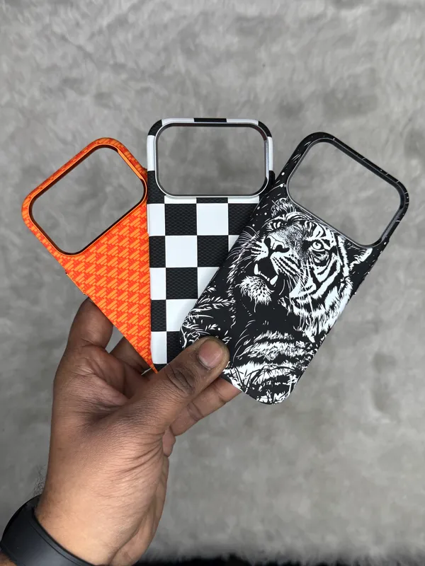 AK_PREMIUM_Carbon_Fiber_Back_Cover_for_iPhone_17_Pro_/_17_Pro_Max_|_Luxury_Matte_Carbon_Finish_Shockproof_Designer_Case_|_Slim_Protective_Mobile_Cover