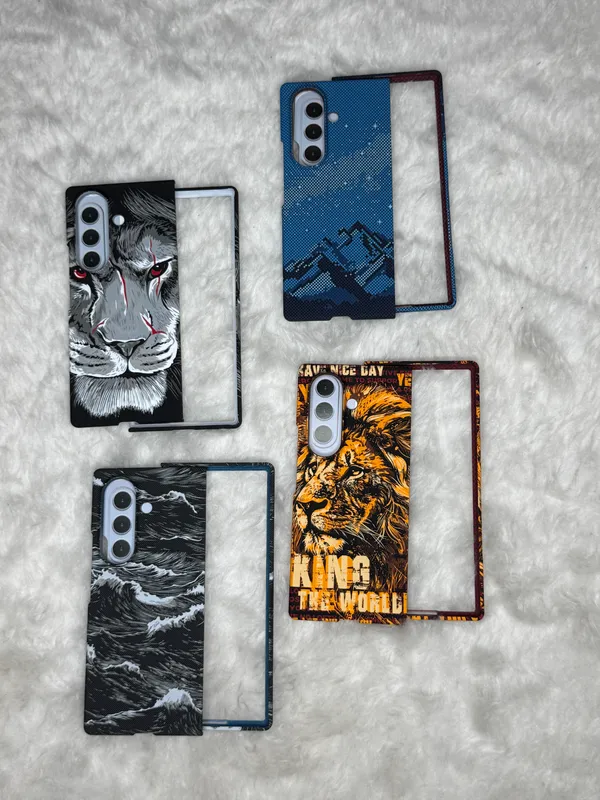 AK_PREMIUM_Carbon_Fiber_Designer_Case_for_Fold_7_|_Luxury_Matte_Carbon_Finish_Dual_Panel_Cover_with_Wild_Animal_Art_|_Shockproof_Slim_Protective_Fold_Case