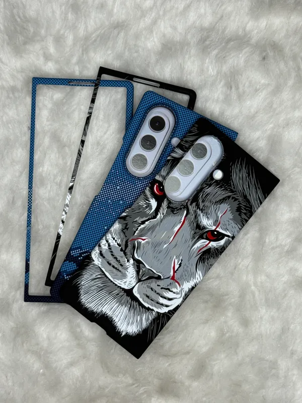 AK_PREMIUM_Carbon_Fiber_Designer_Case_for_Fold_7_|_Luxury_Matte_Carbon_Finish_Dual_Panel_Cover_with_Wild_Animal_Art_|_Shockproof_Slim_Protective_Fold_Case
