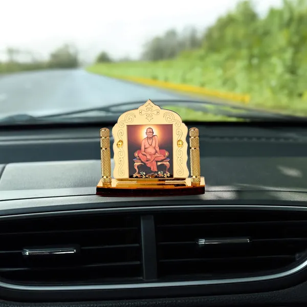 Swami_Samartha_Gold_Plated_Temple_Shaped_Idol_For_Car_Dashboard,_Home_Temple,_Office_Desk_&_Pooja