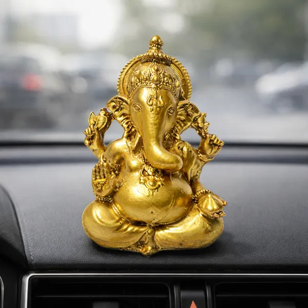 Golden_Antique_Ganesha_Idol_for_Car_Dashboard,_Home_Pooja,_Vintage_Ganpati_Murti_Statue,_Hindu_God_Ganesha_Idol_for_Office_Desk,_Living_Room_Decor,_Spiritual_Gift_for_Diwali_Ganesh_Chaturthi