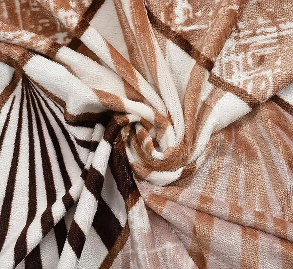 Multicolor_Woollen_Floral_Elastic_Fitted_Bed_Sheet_(_Thread_Count_240_)
